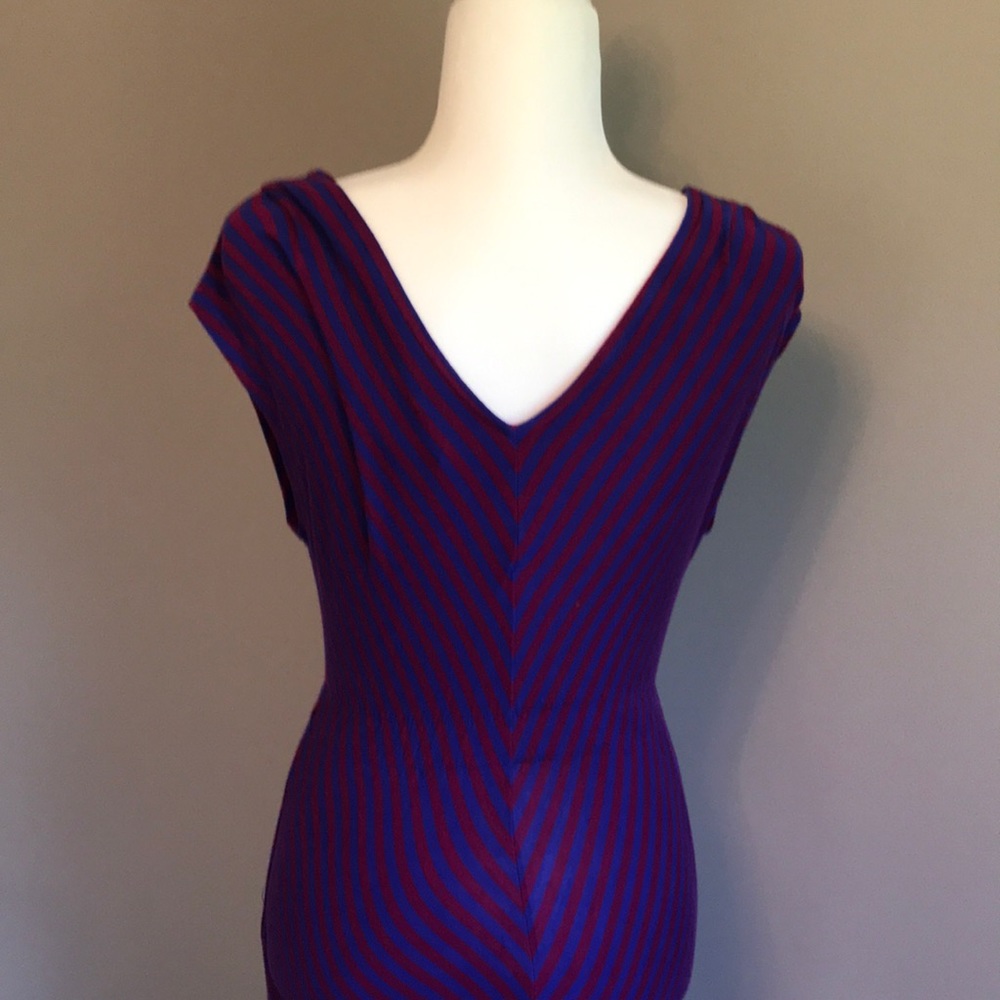 Dress - Picture 4 of 5